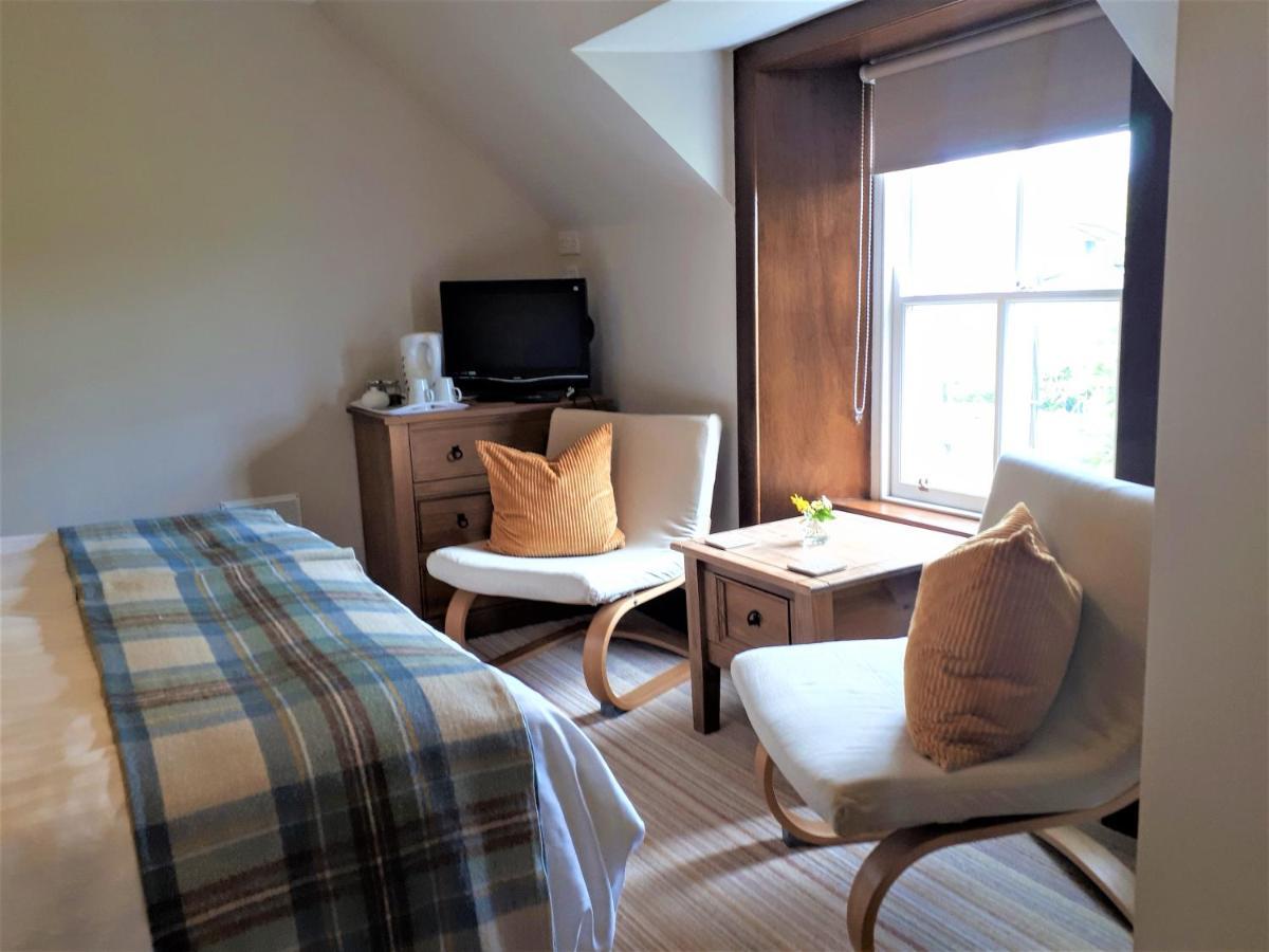Corsewall Arms Guest House 斯特兰拉尔 外观 照片
