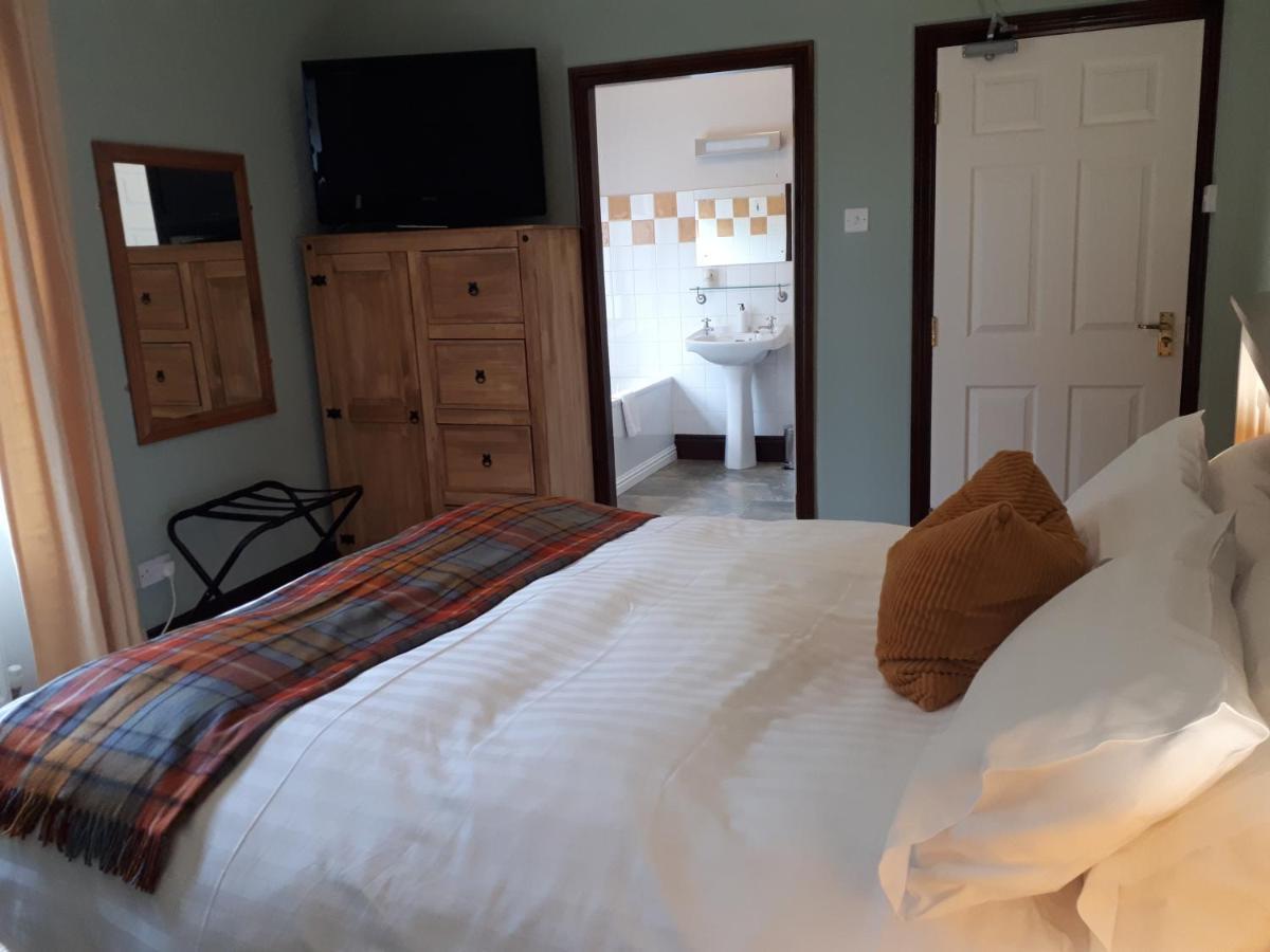 Corsewall Arms Guest House 斯特兰拉尔 外观 照片