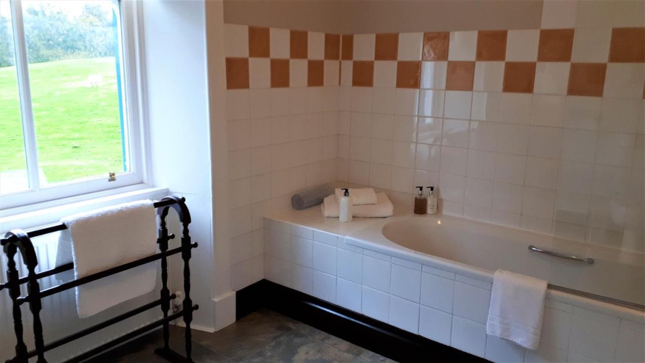 Corsewall Arms Guest House 斯特兰拉尔 外观 照片