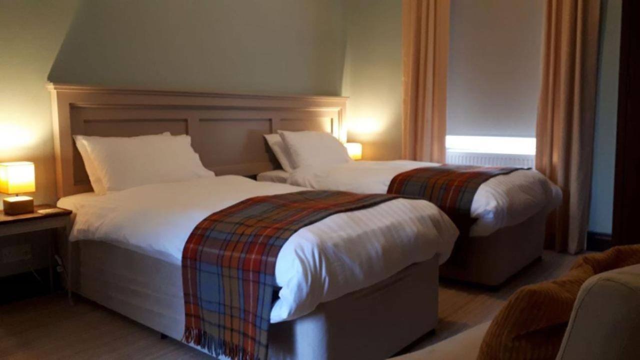Corsewall Arms Guest House 斯特兰拉尔 外观 照片